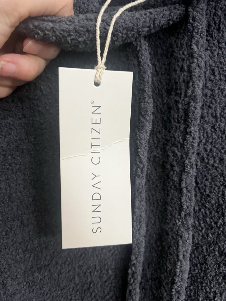 Sunday Citizen Unisex Grey Microfiber Snug Blanket Hoodie One Size Nwt. V — image 6 of 7